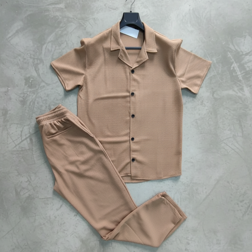 Tenue Sport Chic Beige — Fond Gris