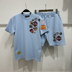 Tenue DSQ2 bleu ciel fond gris